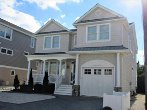 Contempory Home Oceanside In Brant Beach